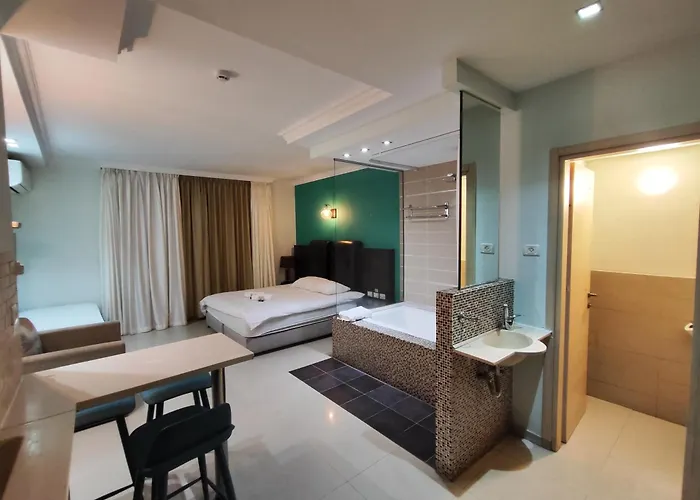 Marina Beach Hotel