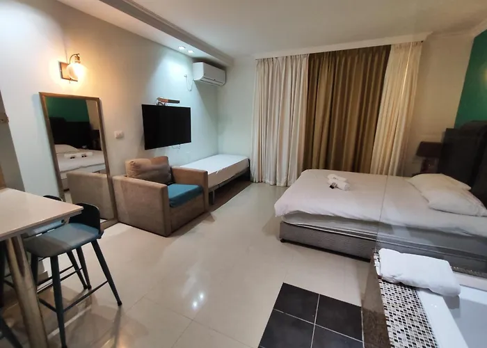 Marina Beach Hotel